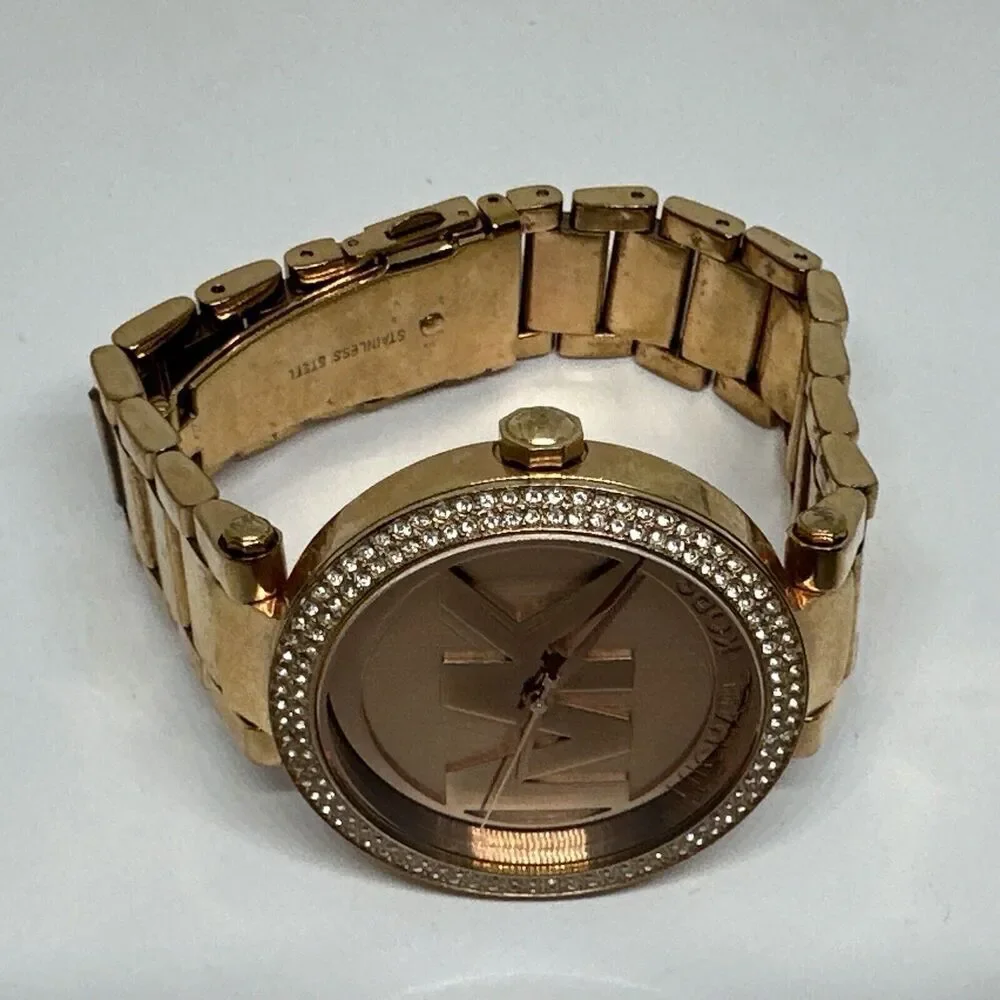 Michael Kors Parker MK5865 Women Rose Gold Analog Dial Quartz Wrist Watch NUL39